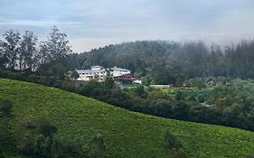 Highland Hotel Ooty 4*